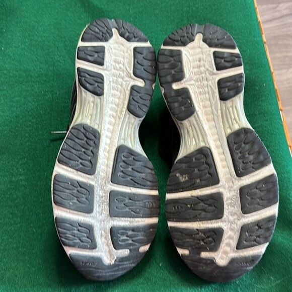 ASICS Women's Shoes Black and Magenta GEL-CUMULUS 19 - Picture 2 of 5